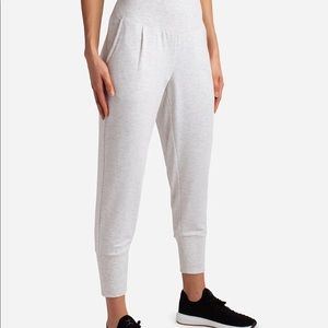 NWT Danskin Women’s Slim Tapered Jogger